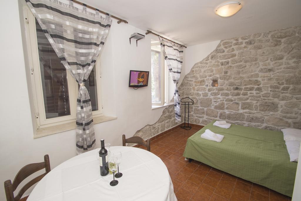 Posejdon Apartments Korčula Екстериор снимка